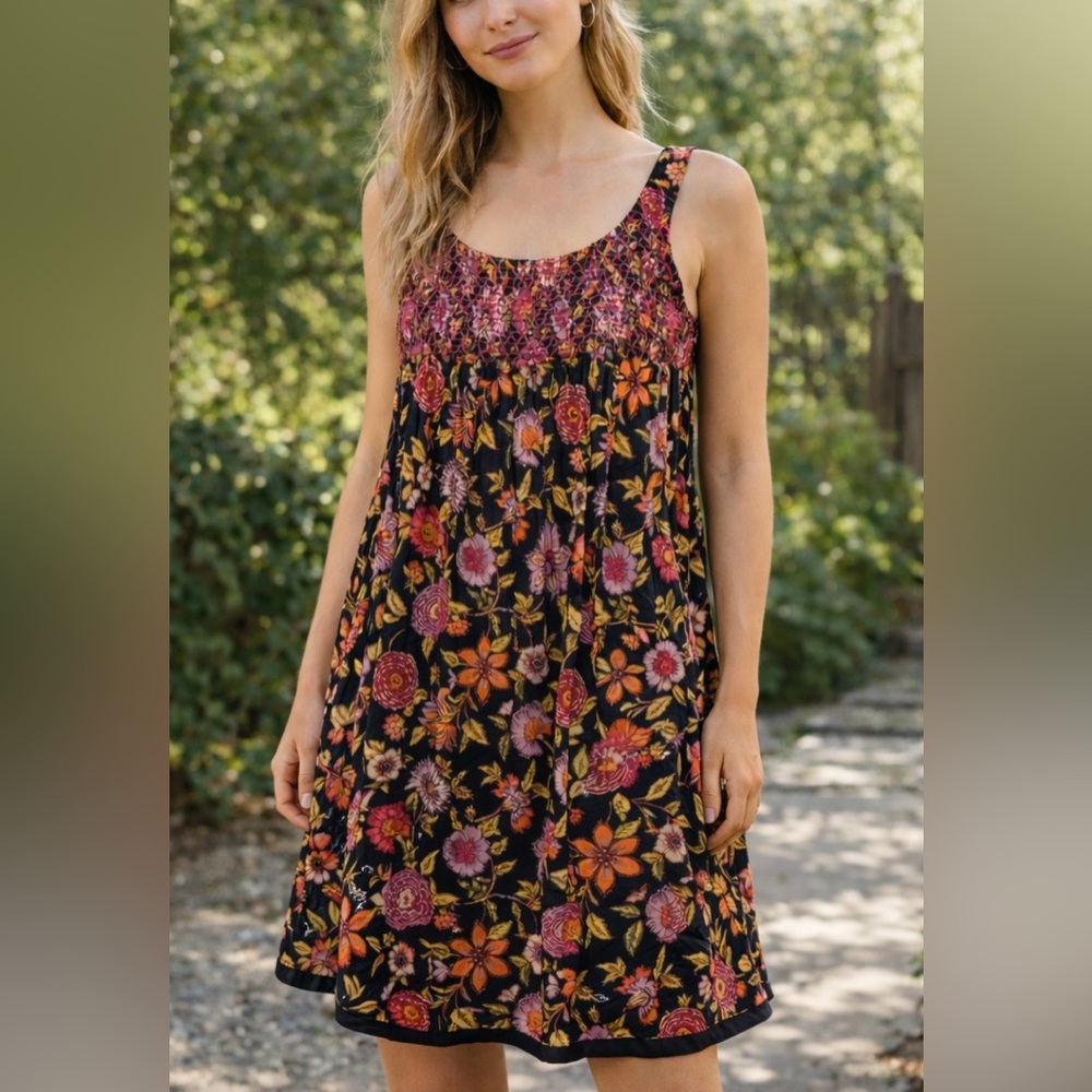 Free people boho Floral Smocked Sundress - Black with Pink & Orange Flowers Sz M